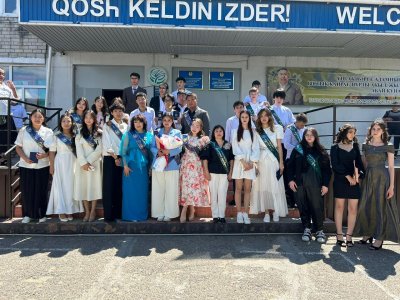 Мектебімізде мектеп бітіру кеші өтті.